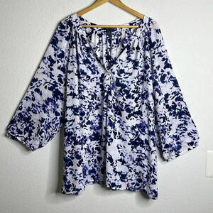 Porophrose plus 2X purple floral polyester lightweight 3/4 button down tunic
